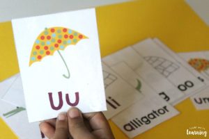 Practicing Phonics with Printable Short Vowel Flashcards