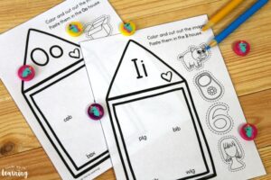 Hands On Short Vowel Sound Activity