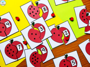 Apple Themed Counting to Ten Puzzles for Kindergarten